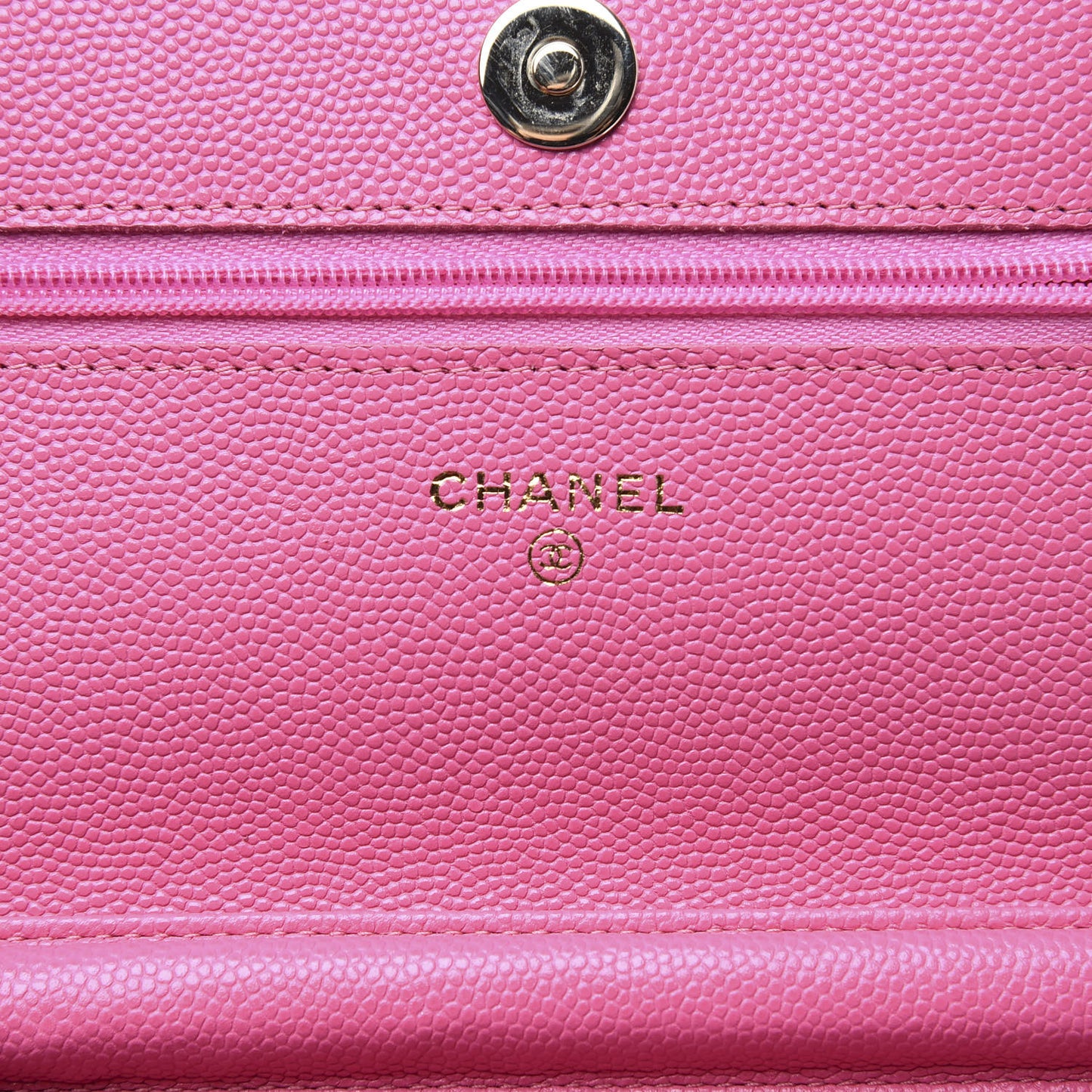 Caviar Quilted Wallet on Chain WOC Pink