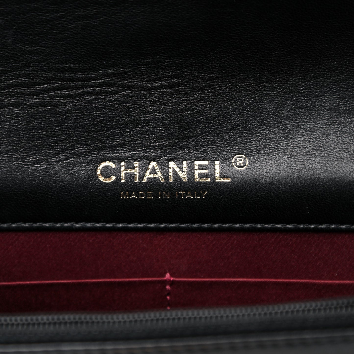 Lambskin Quilted Golden Class Wallet on Chain WOC Black