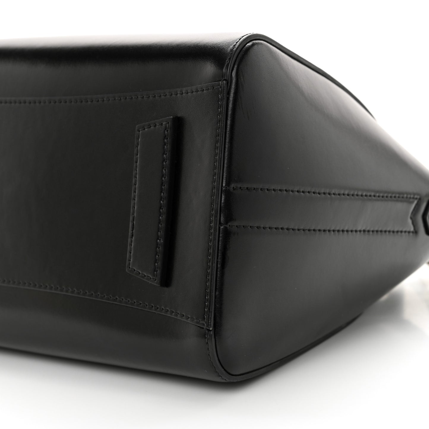 Shiny Lord Calfskin Small Antigona Black