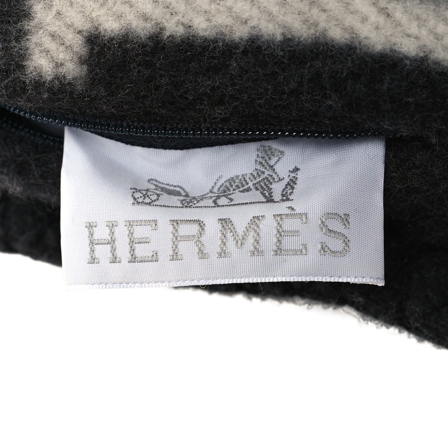 Wool Cashmere Avalon Pillow PM Ecru Gris Fonce