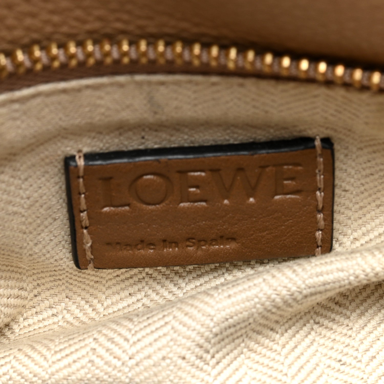 Loewe Calfskin Medium Puzzle Bag Sand Mink 6 of 10