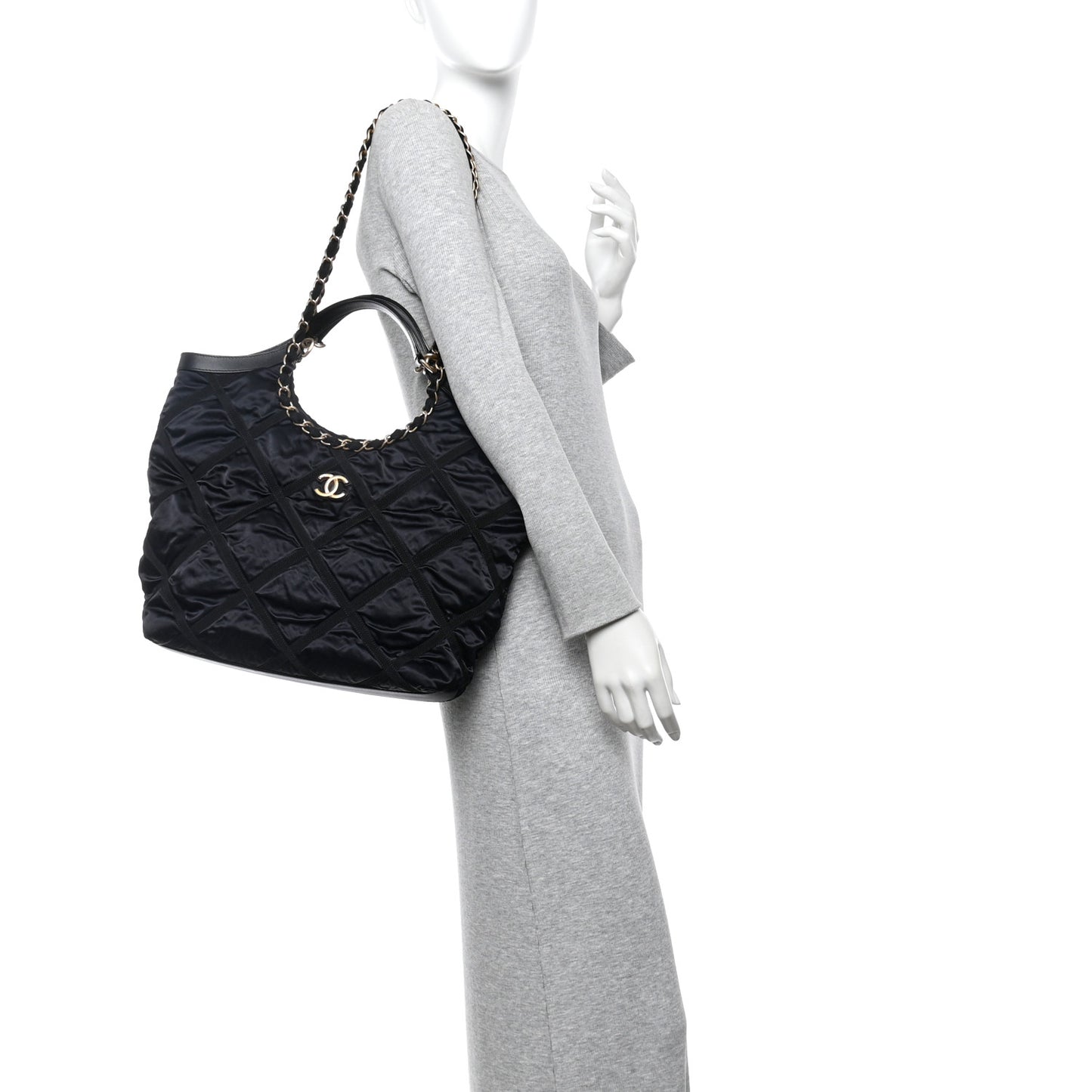 Nylon Grosgrain Quilted Lifestyle Shopping Tote Black