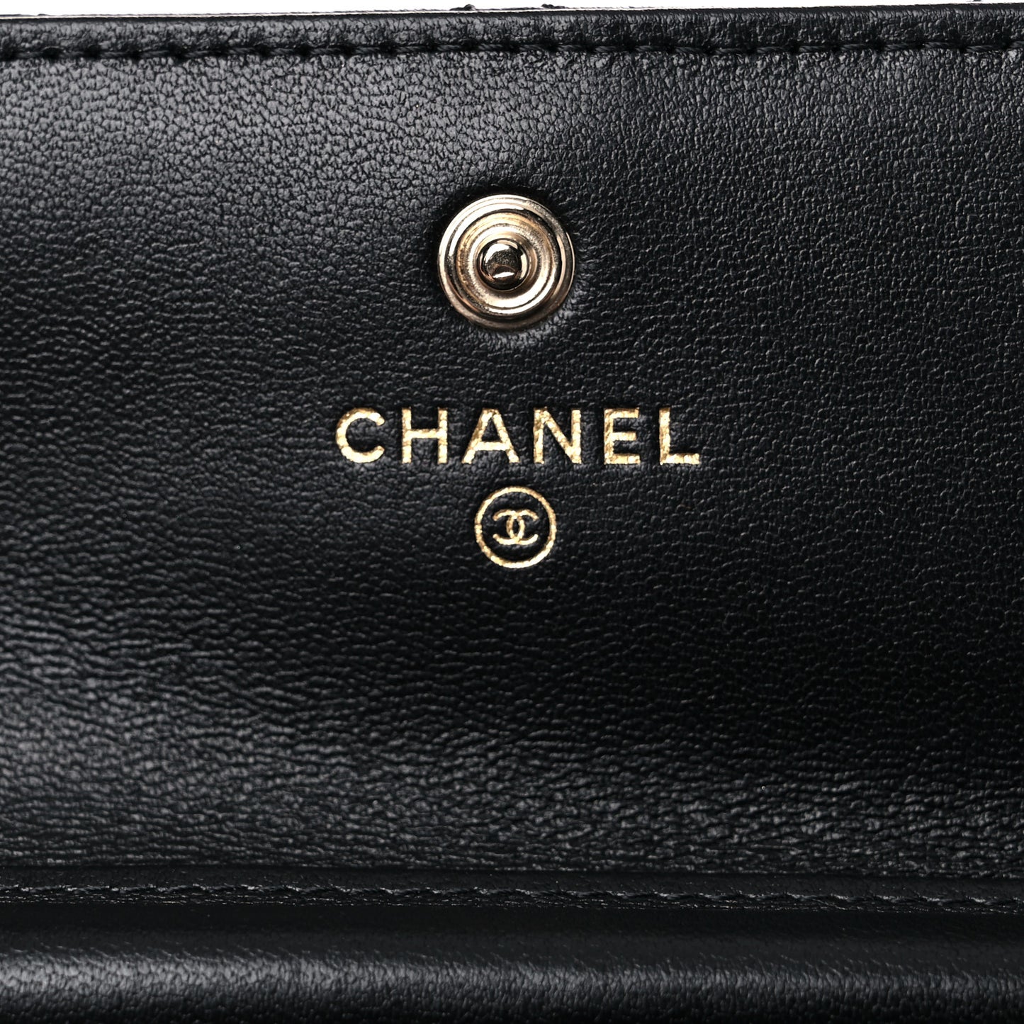 Lambskin Quilted Pearl Crown Clutch With Chain Black