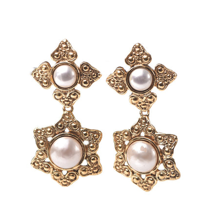 Chanel Hammered Medallion CC Dangle Clip On Earrings Gold 1 of 5