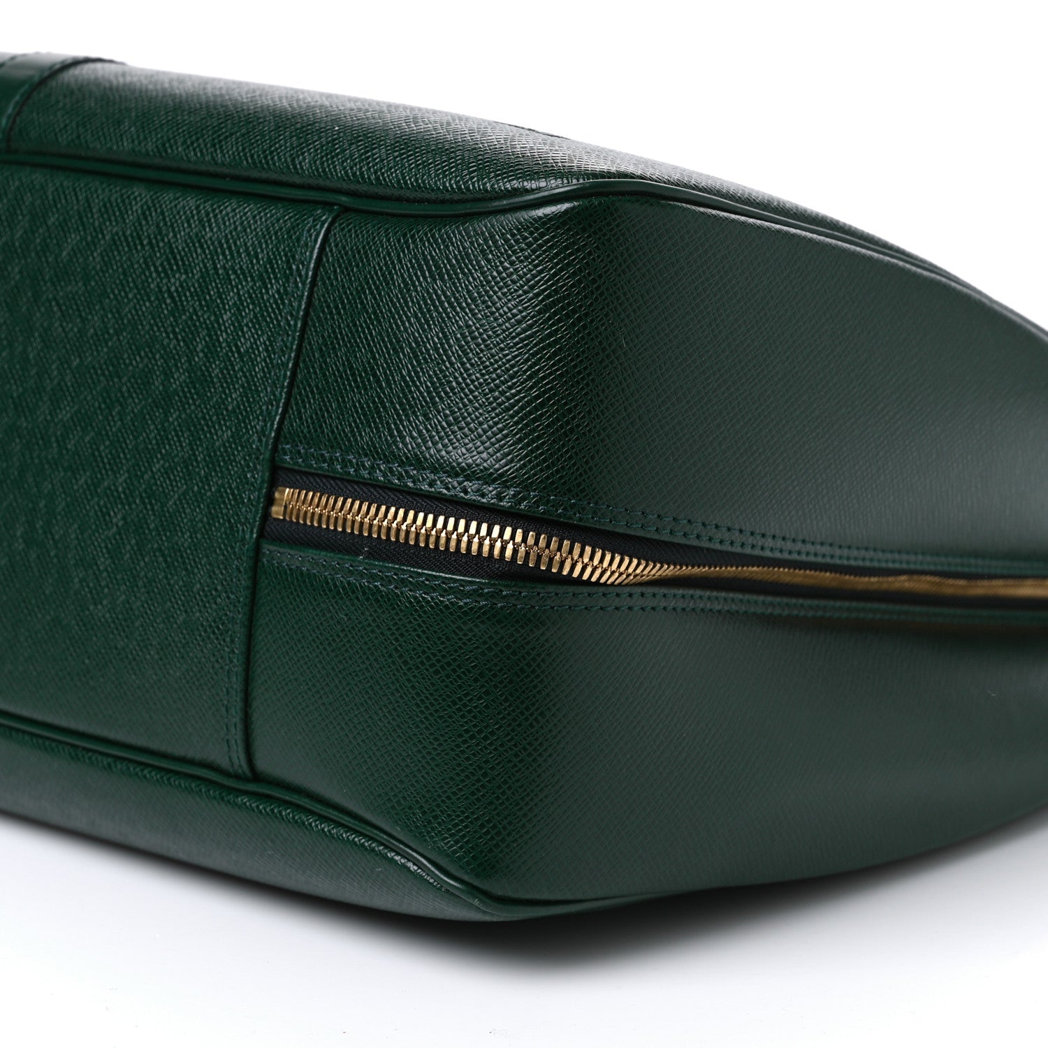 Louis Vuitton Taiga Helanga 1 Poche Epicea 9 of 10