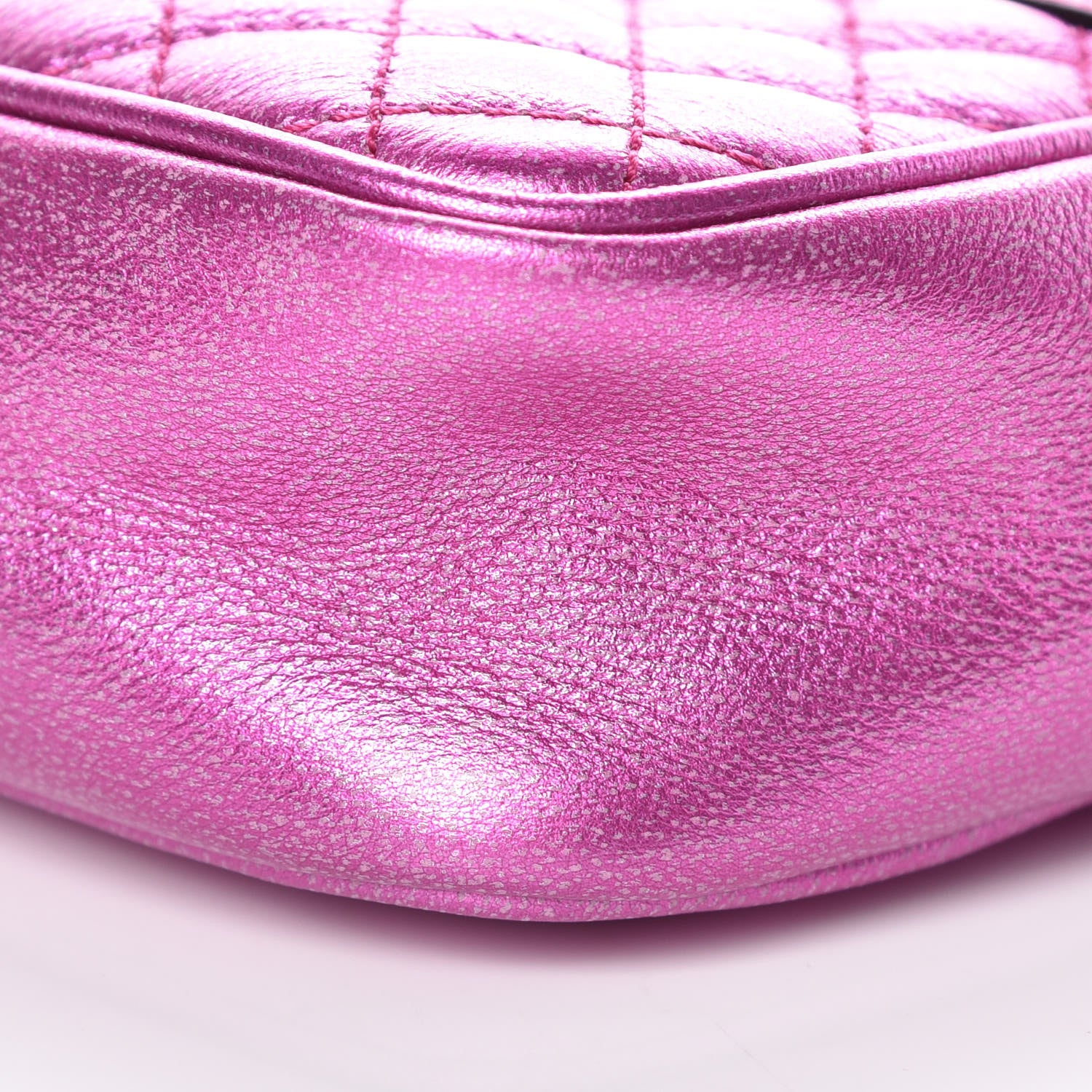 Gucci Laminated Nappa Trapuntata Mini Zumi Shoulder Bag Fuxia 9 of 9
