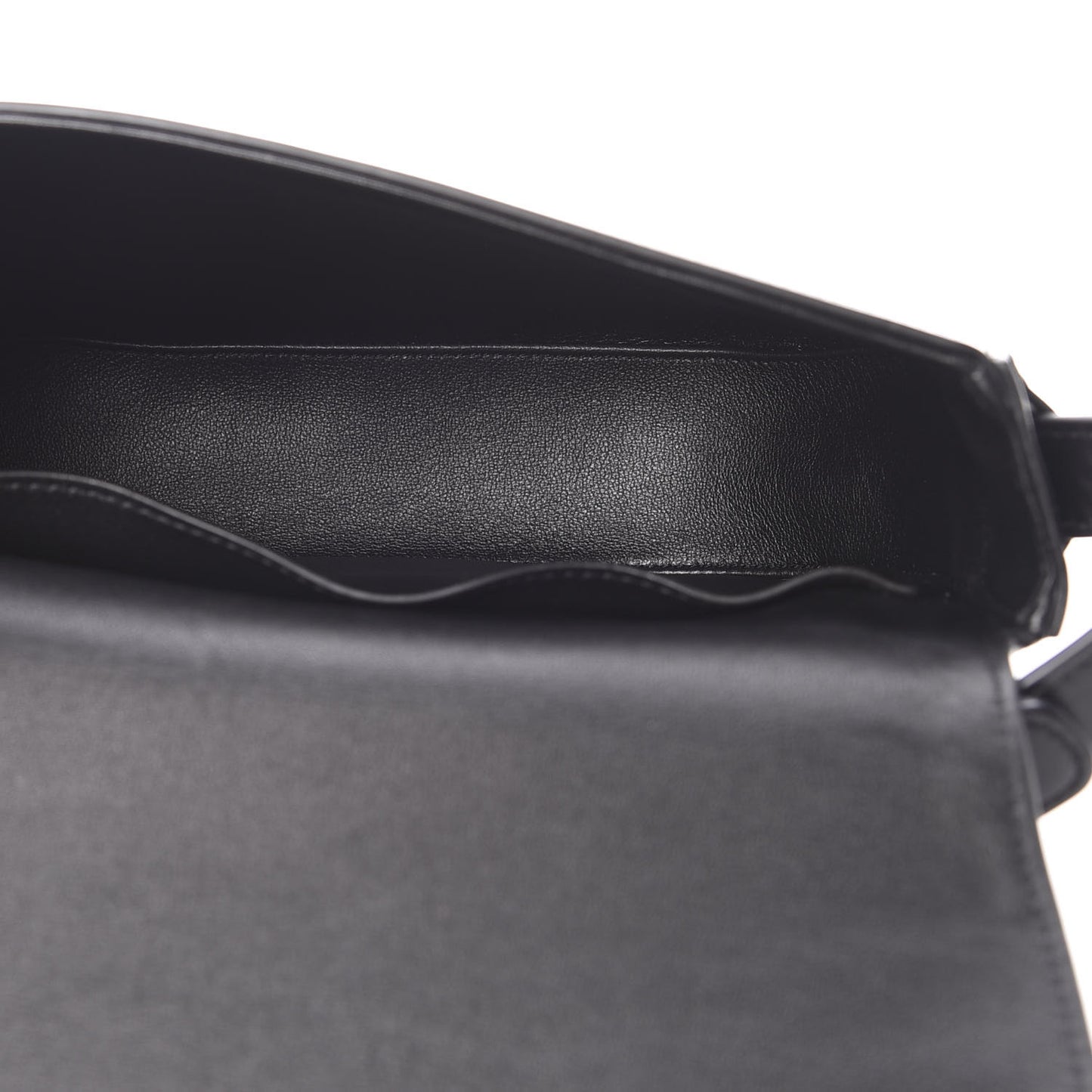 Shiny Calfskin Medium Maillon Triomphe Black