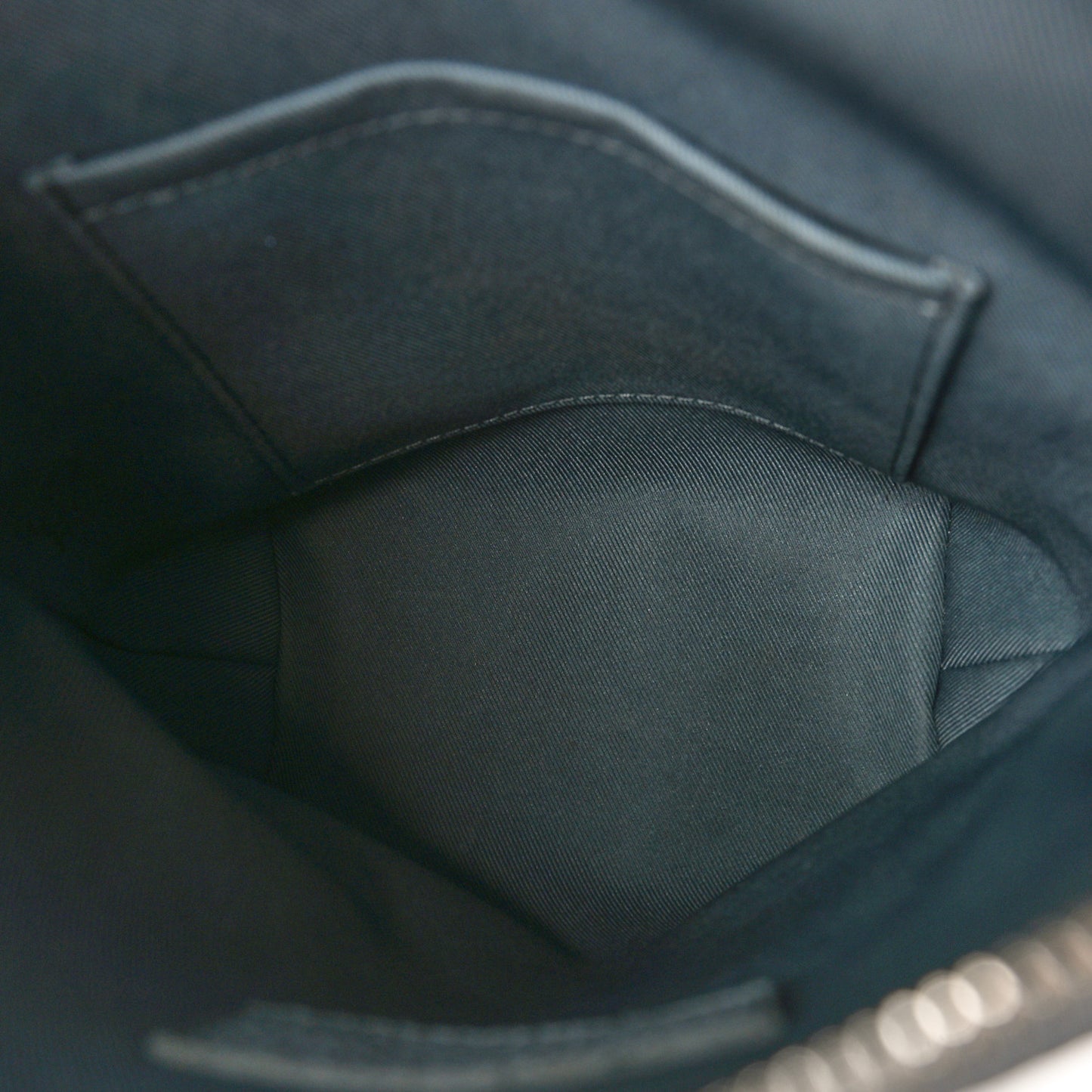 Taurillon Monogram Chalk Hobo Cruiser PM Granite Gray