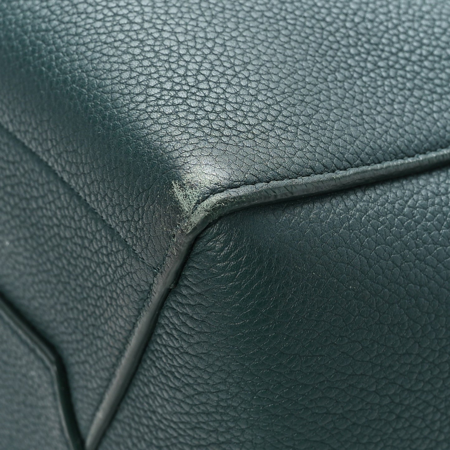 Soft Grained Calfskin Sangle Bucket Bag Amazone
