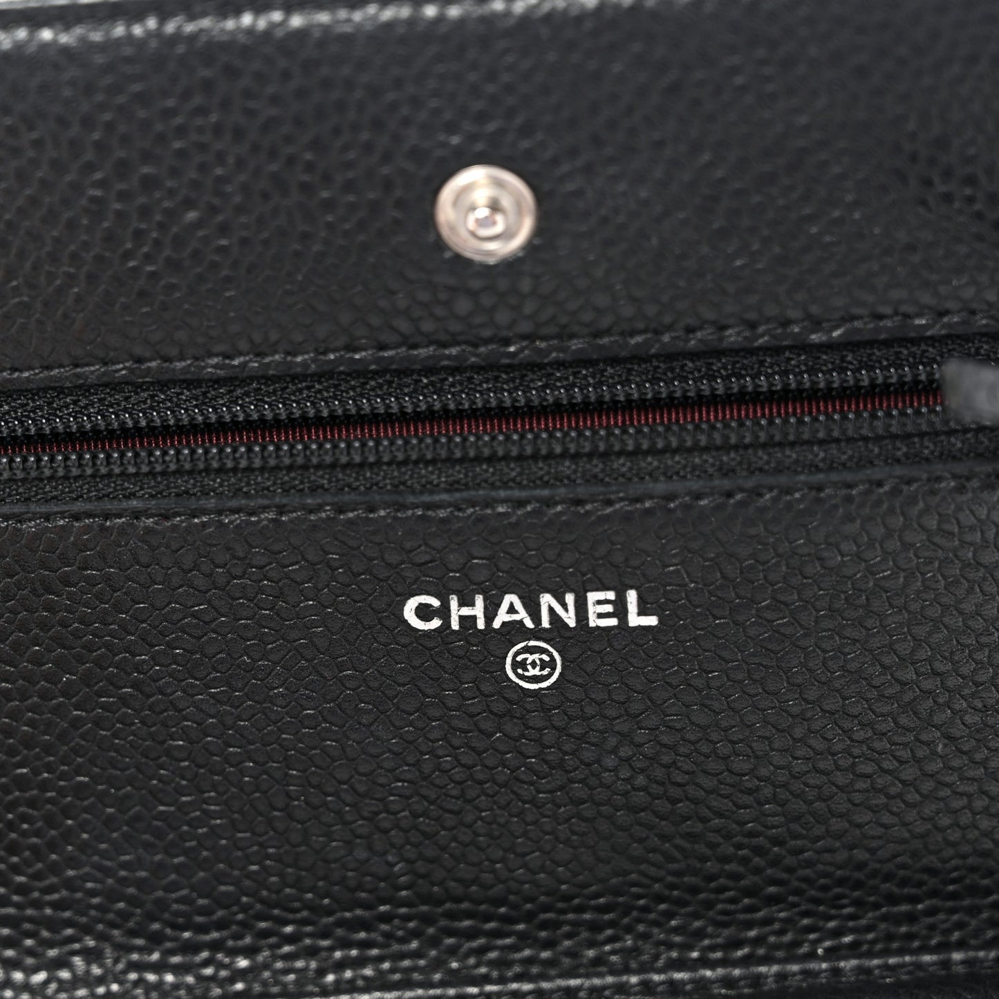 Caviar Quilted Wallet on Chain WOC Black