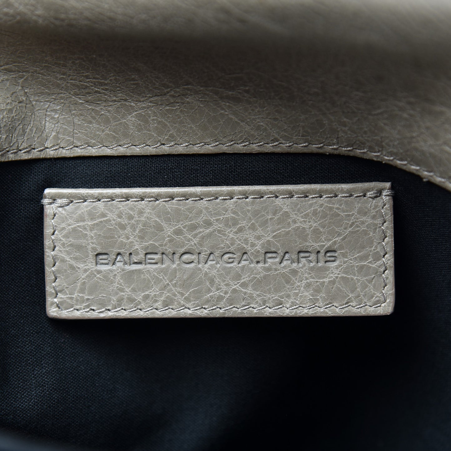 Agneau Giant 21 Gold Hardware Envelope Clutch Gris Glace