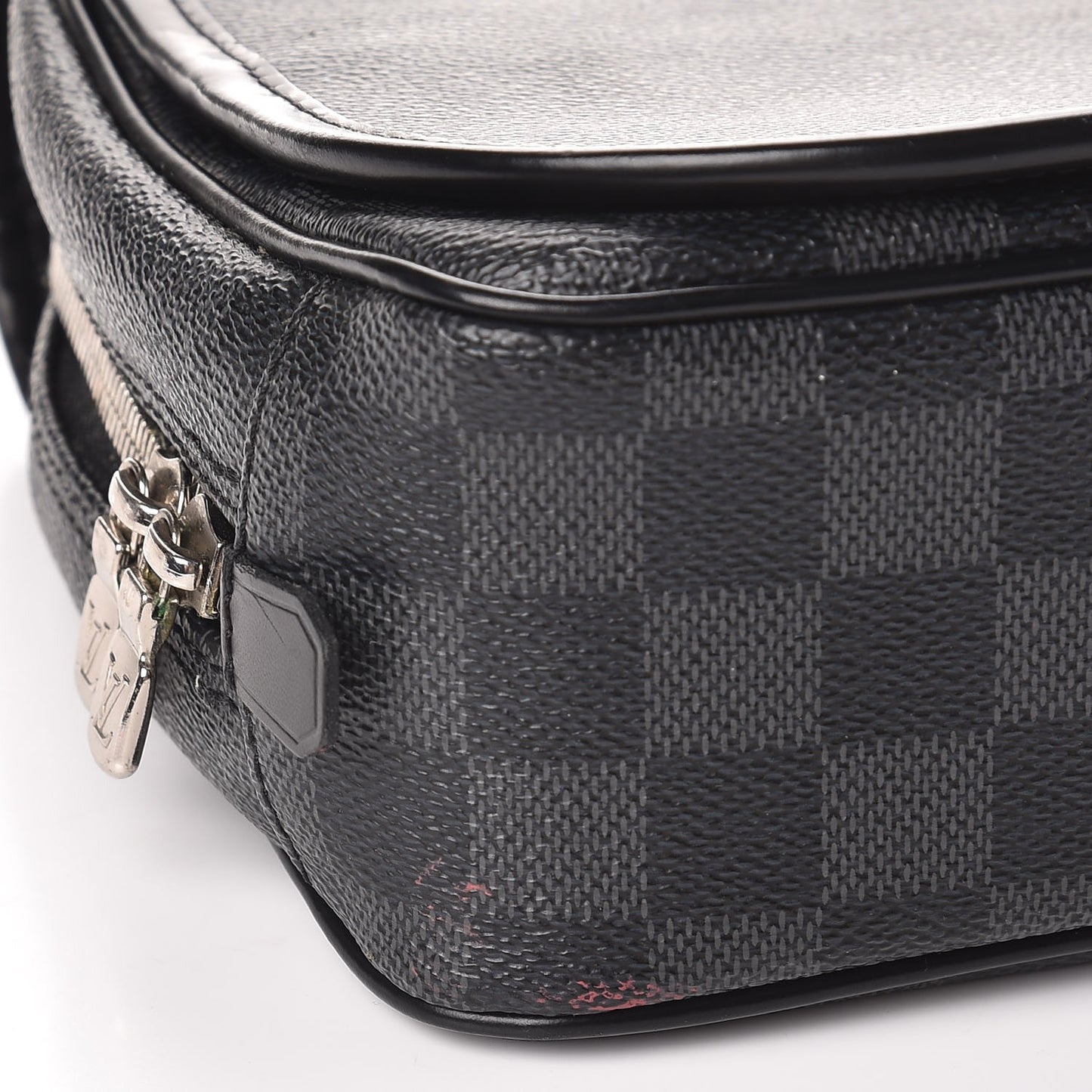 Damier Graphite Hanging Toiletry Kit