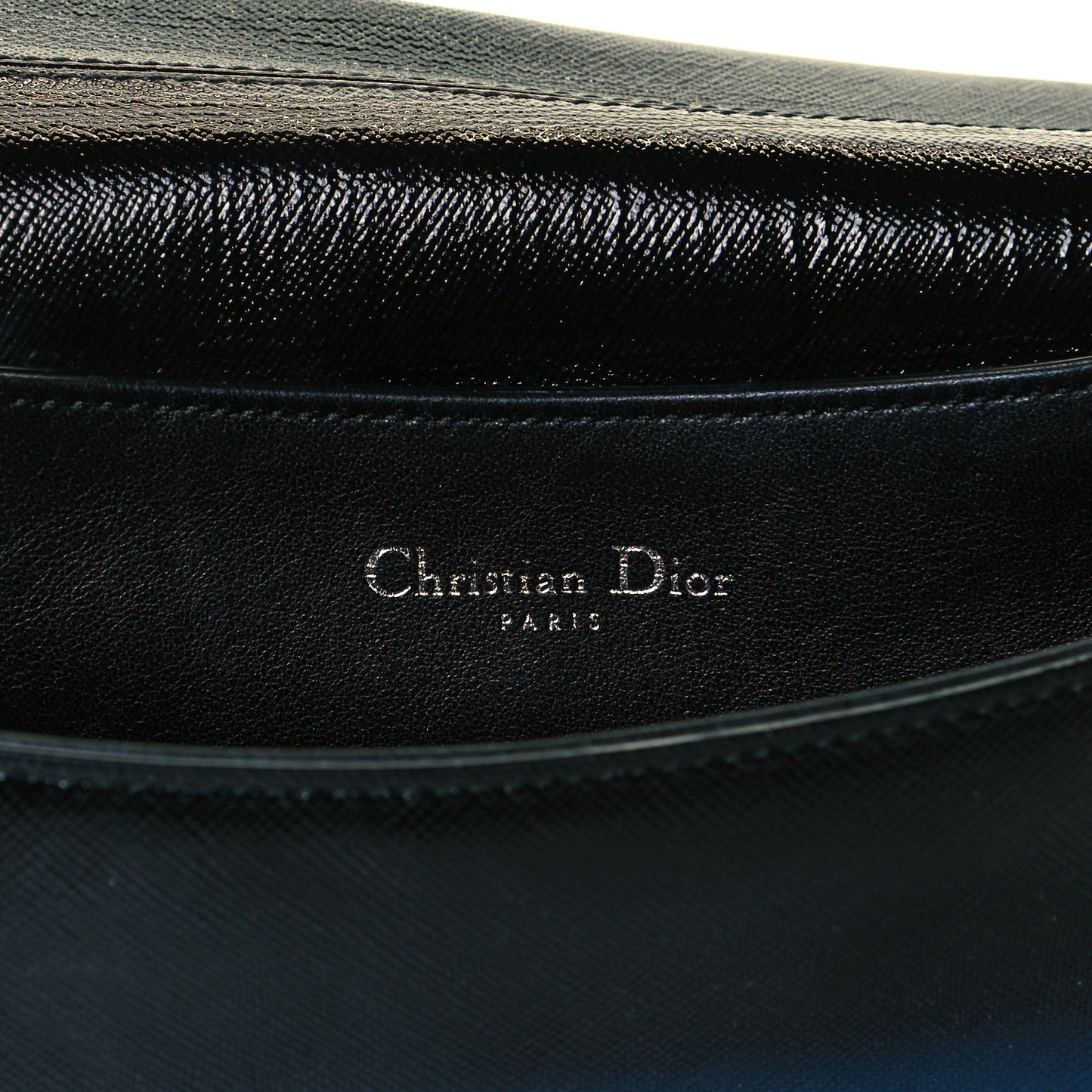 Grained Calfskin Stripe Dune Flap Black