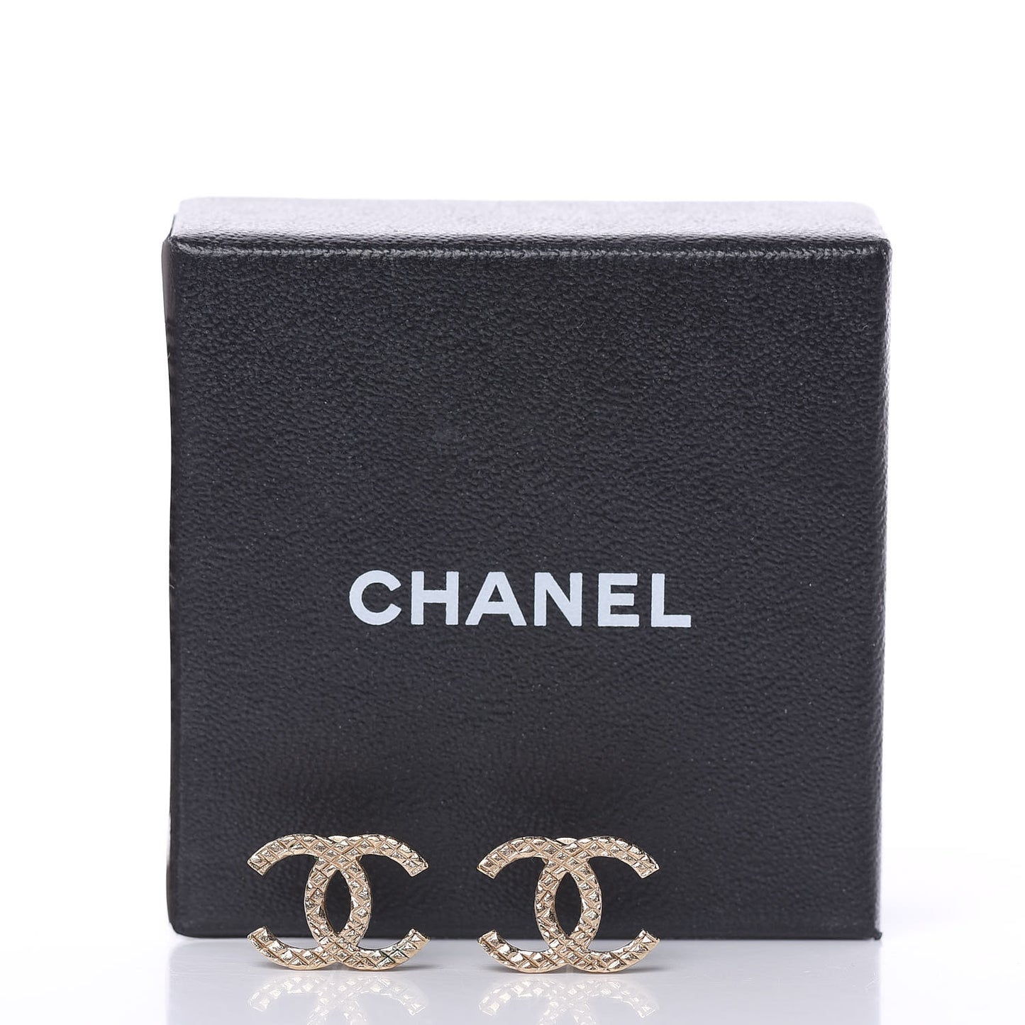 Quilted CC Earrings Gold