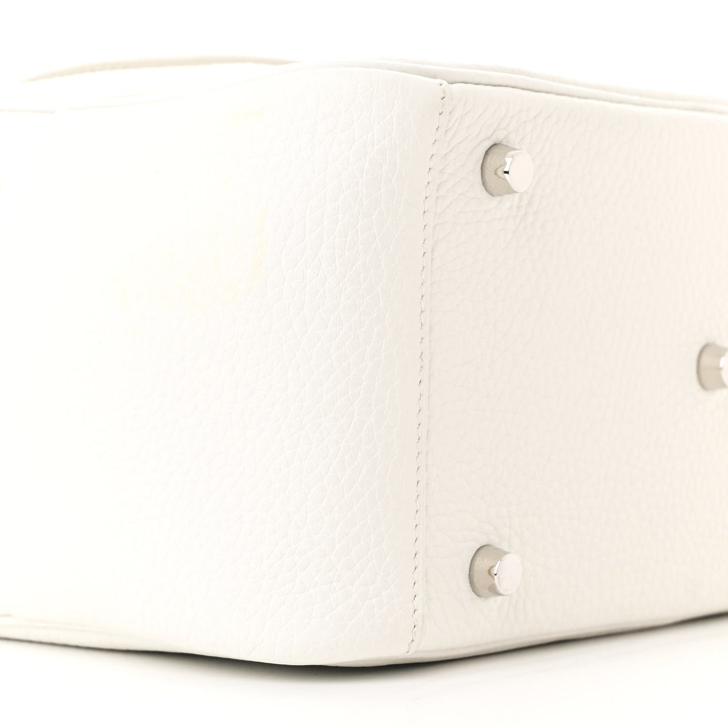 Taurillon Clemence Lindy 26 White