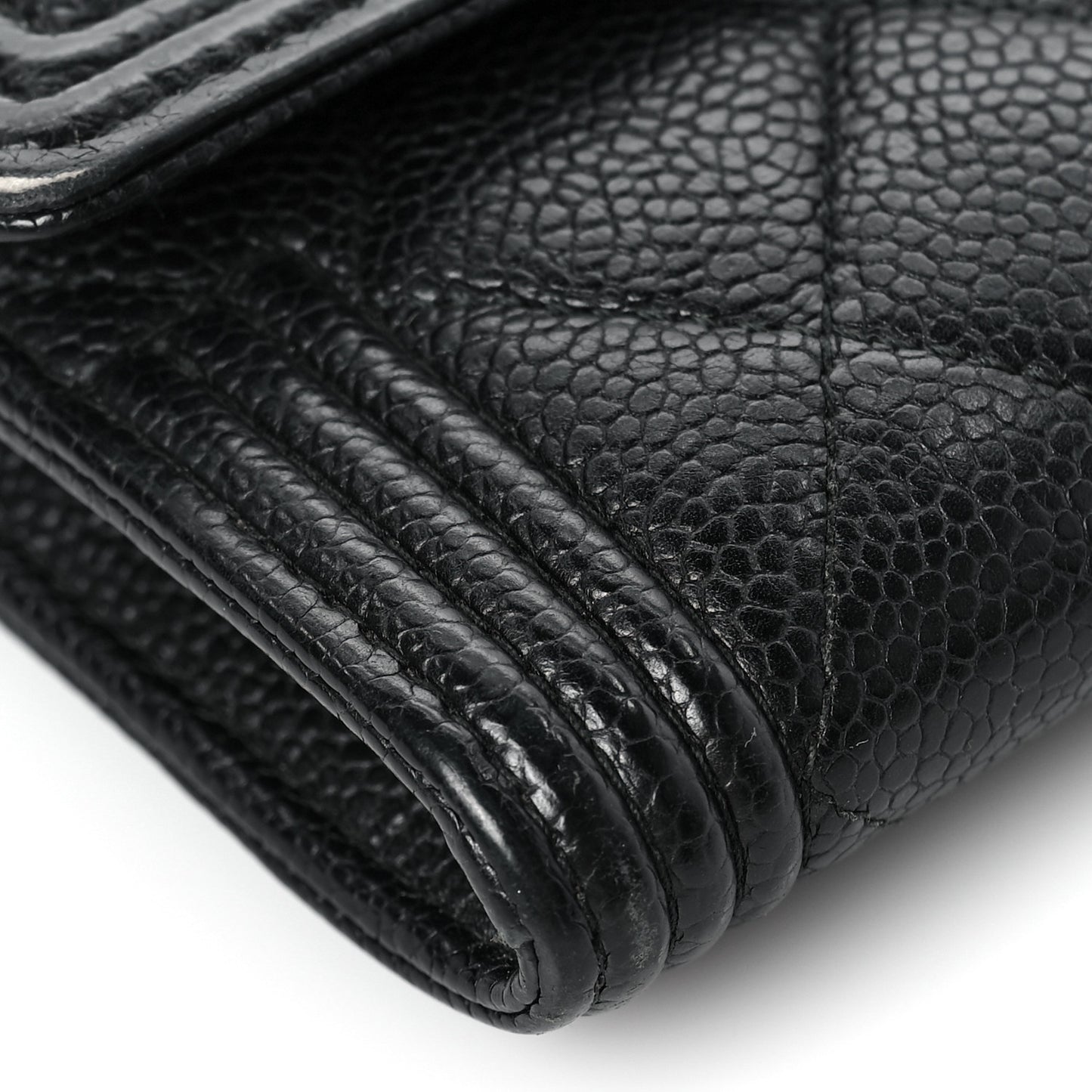Caviar Quilted Large Boy Gusset Flap Wallet Black