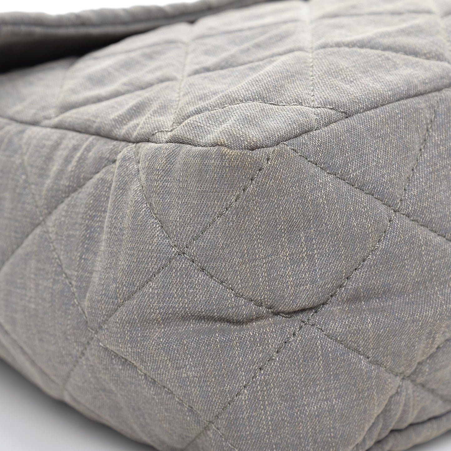 Canvas Quilted XXL Reissue Flap Grey