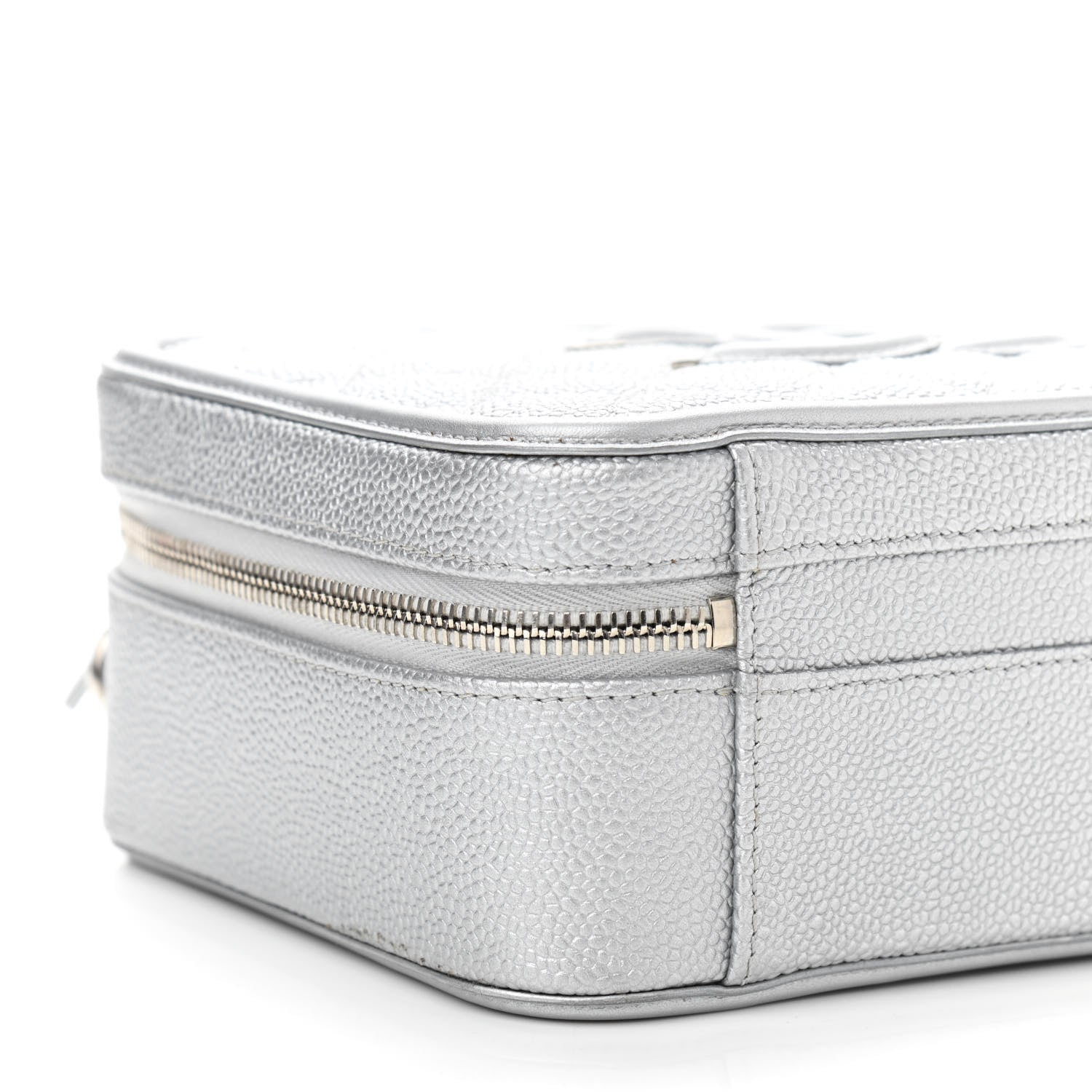 Chanel Metallic Caviar Quilted Medium CC Filigree Vanity Case Silver 9 of 10