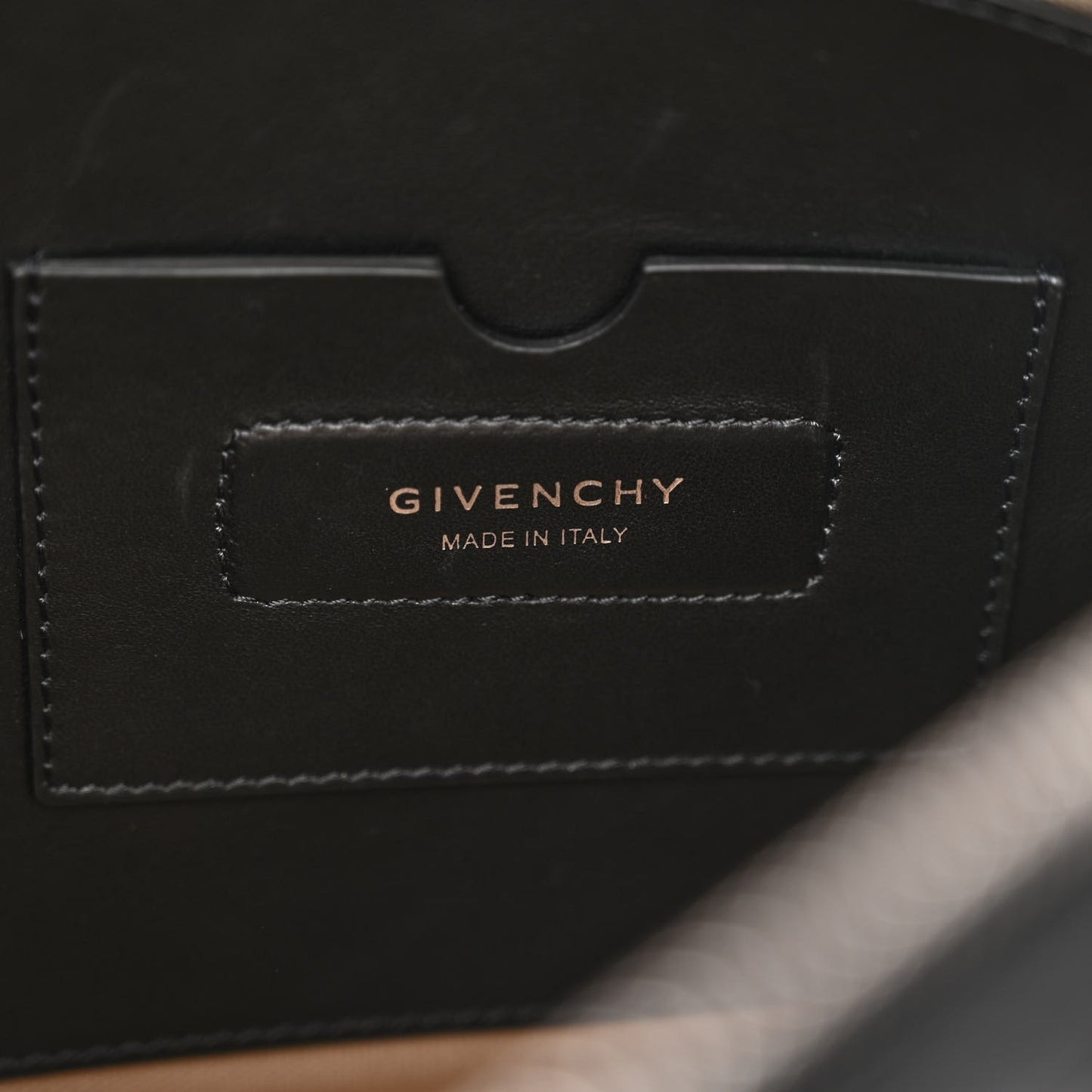 Smooth Calfskin Small Soft Antigona Black