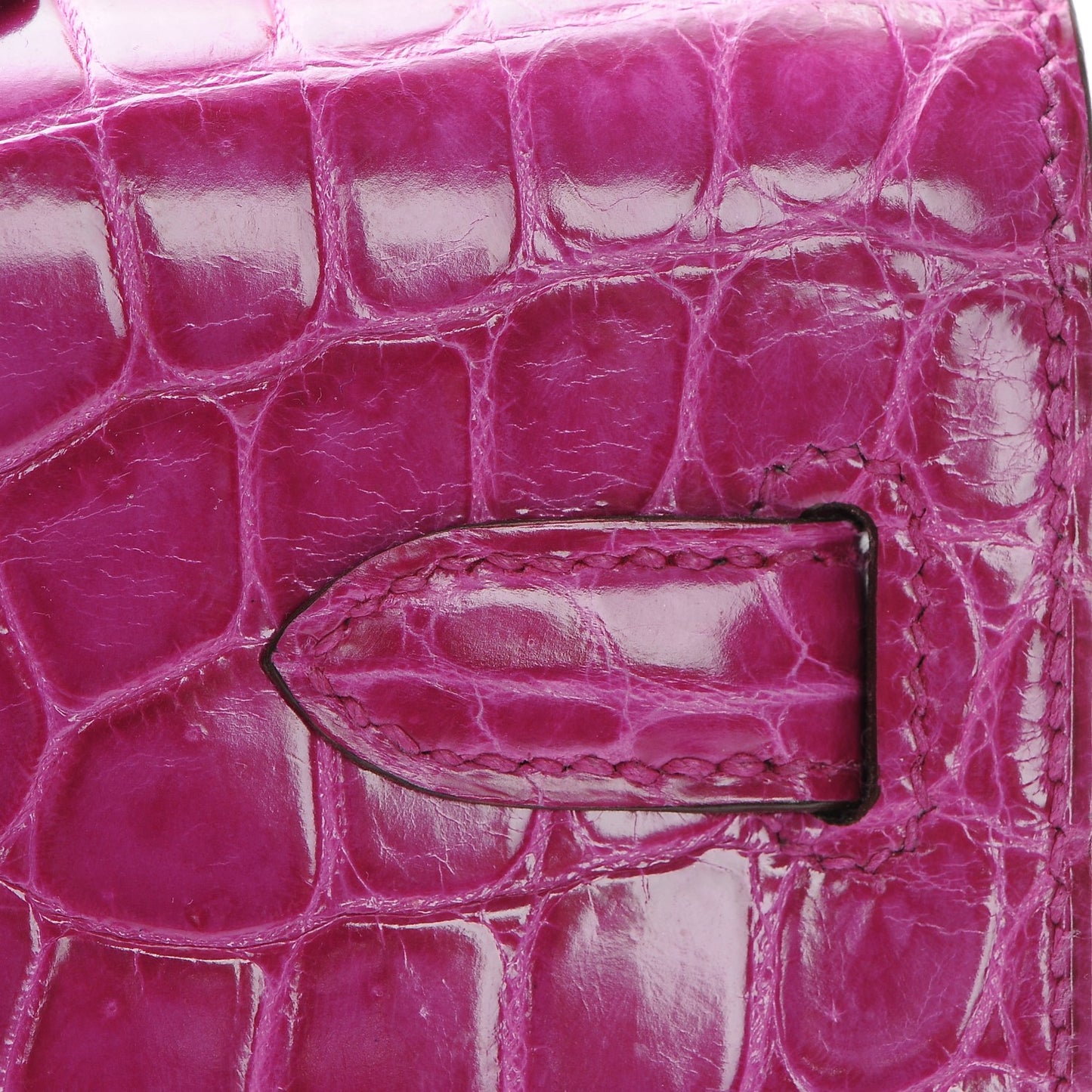Shiny Niloticus Crocodile Kelly Cut Pochette Rose Scheherazade