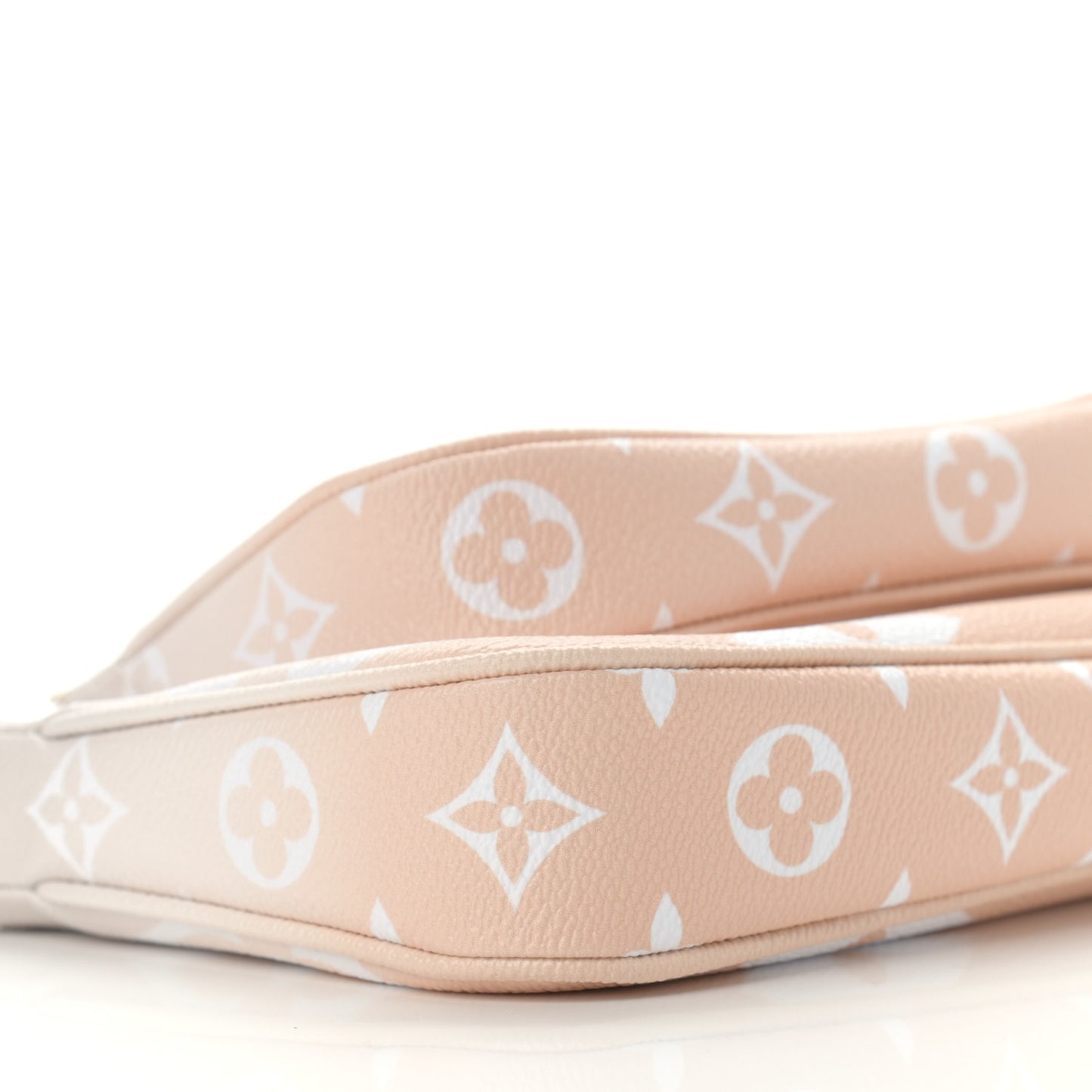 Monogram Giant By The Pool Multi Pochette Accessories Brume