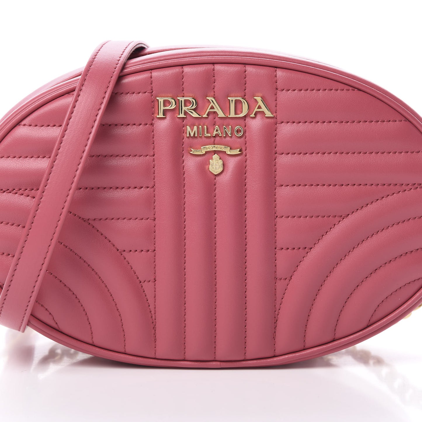 Soft Calfskin Impunture Diagramme Chain Crossbody Peonia