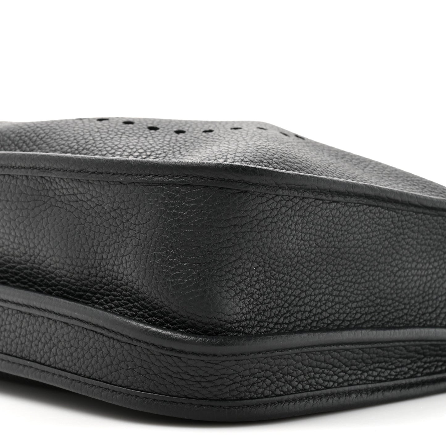 Taurillon Clemence Evelyne III PM Black