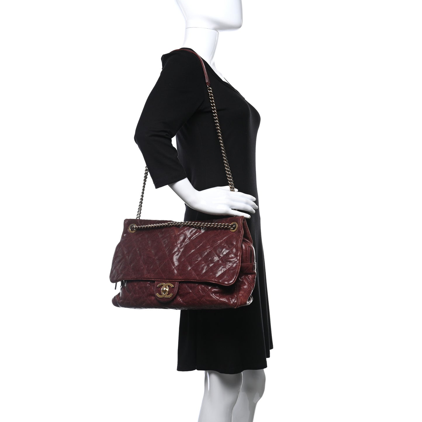 Crumpled Grained Calfskin Quilted Maxi Shiva Flap Bordeaux