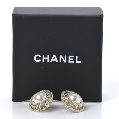 Chanel Pearl CC Round Earrings Gold 5 of 5