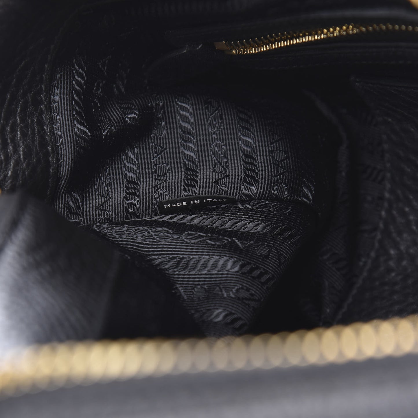 Vitello Daino Shopping Satchel Black