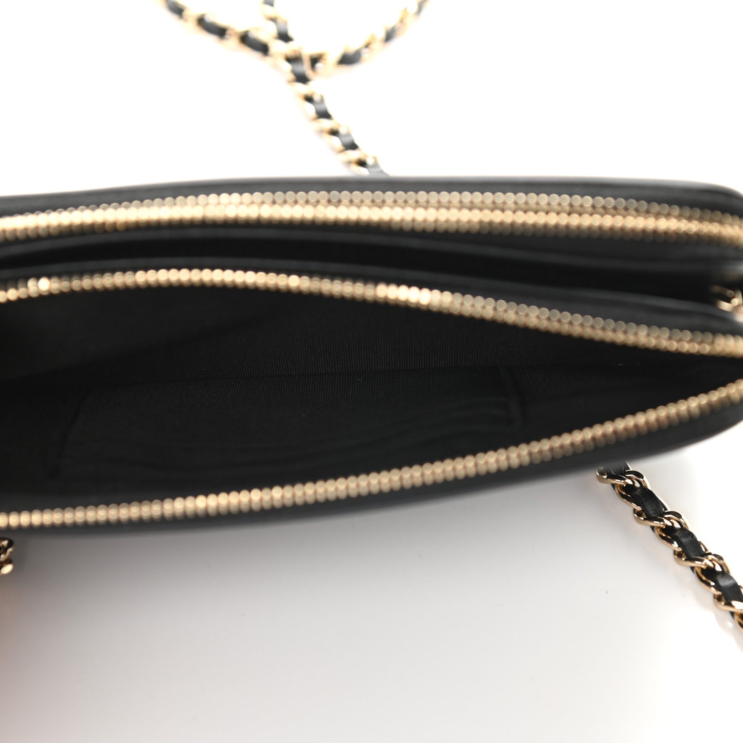 Caviar Quilted CC Filigree Clutch With Chain Black