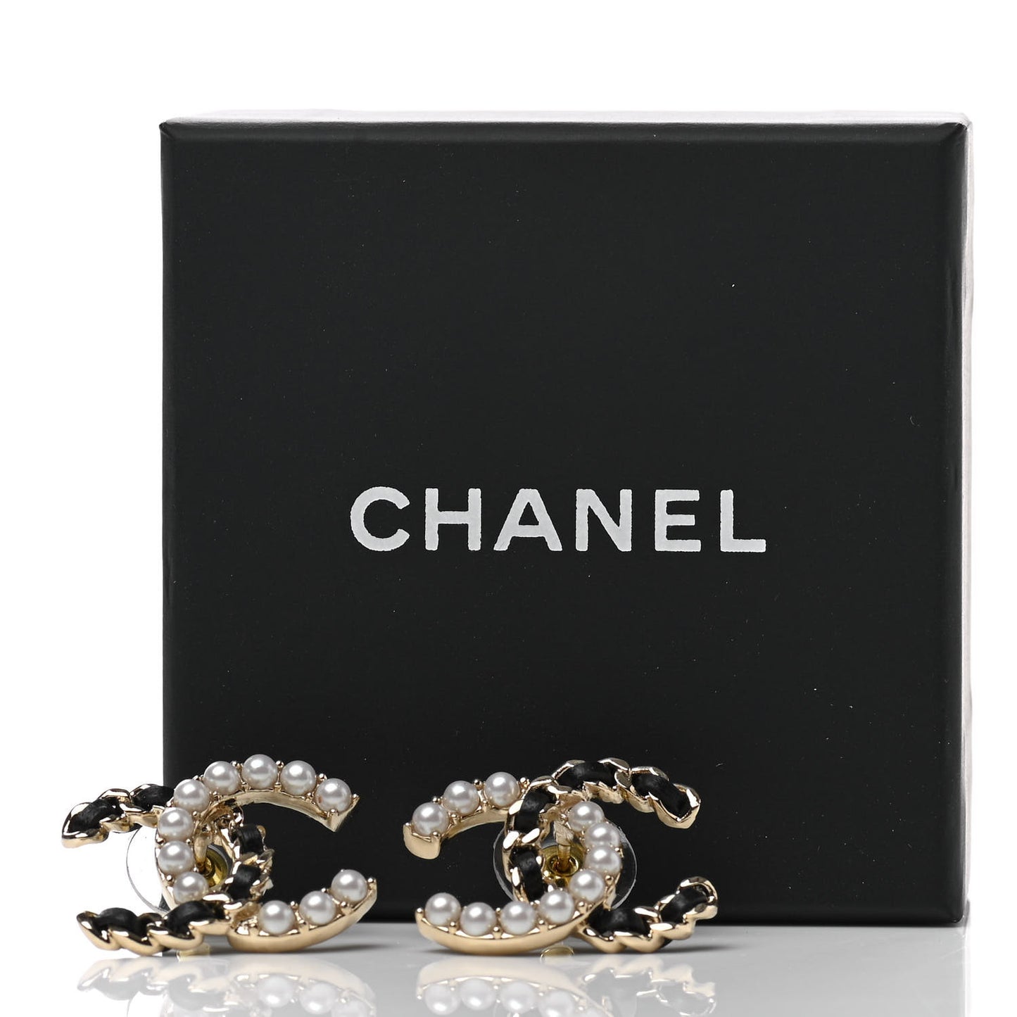 Pearl Lambskin Chain CC Stud Earrings Gold Black