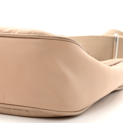Prada Nylon Re-Edition 2005 Shoulder Bag Cammeo 13 of 22