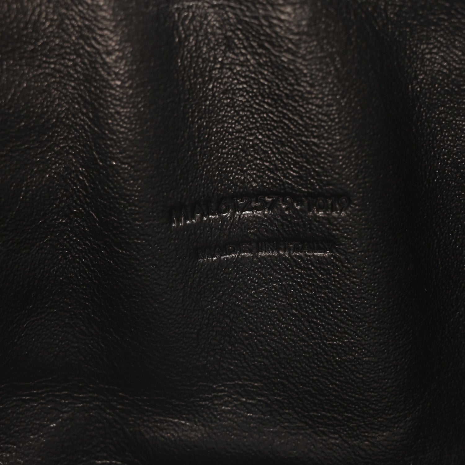 Saint Laurent Grain De Poudre Matelasse Monogram Mini Lou Camera Bag Marble Pink 7 of 10