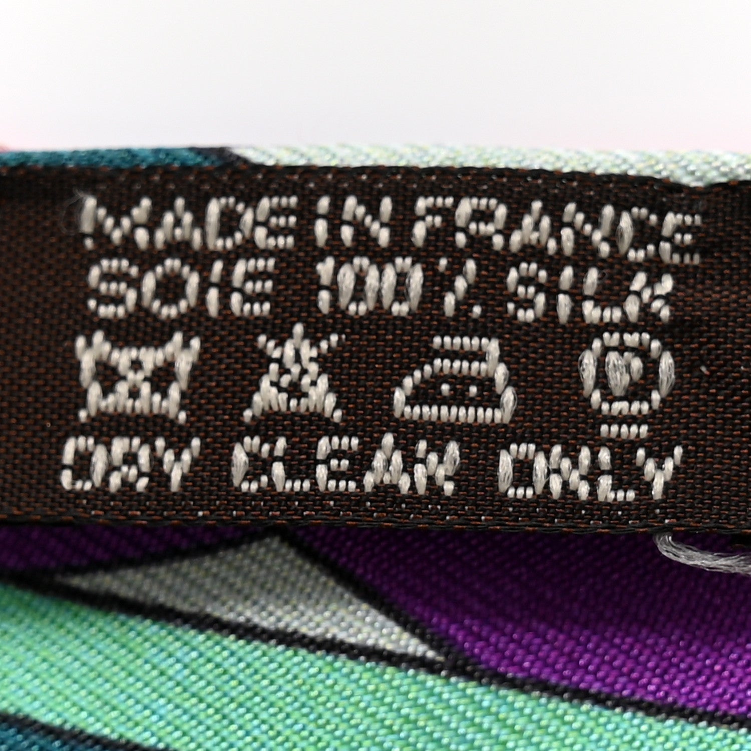 Hermes Silk Les Flots du Cheval Twilly 3 of 5