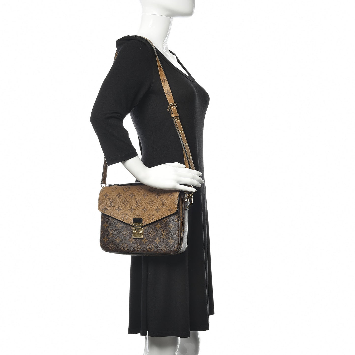 Reverse Monogram Pochette Metis