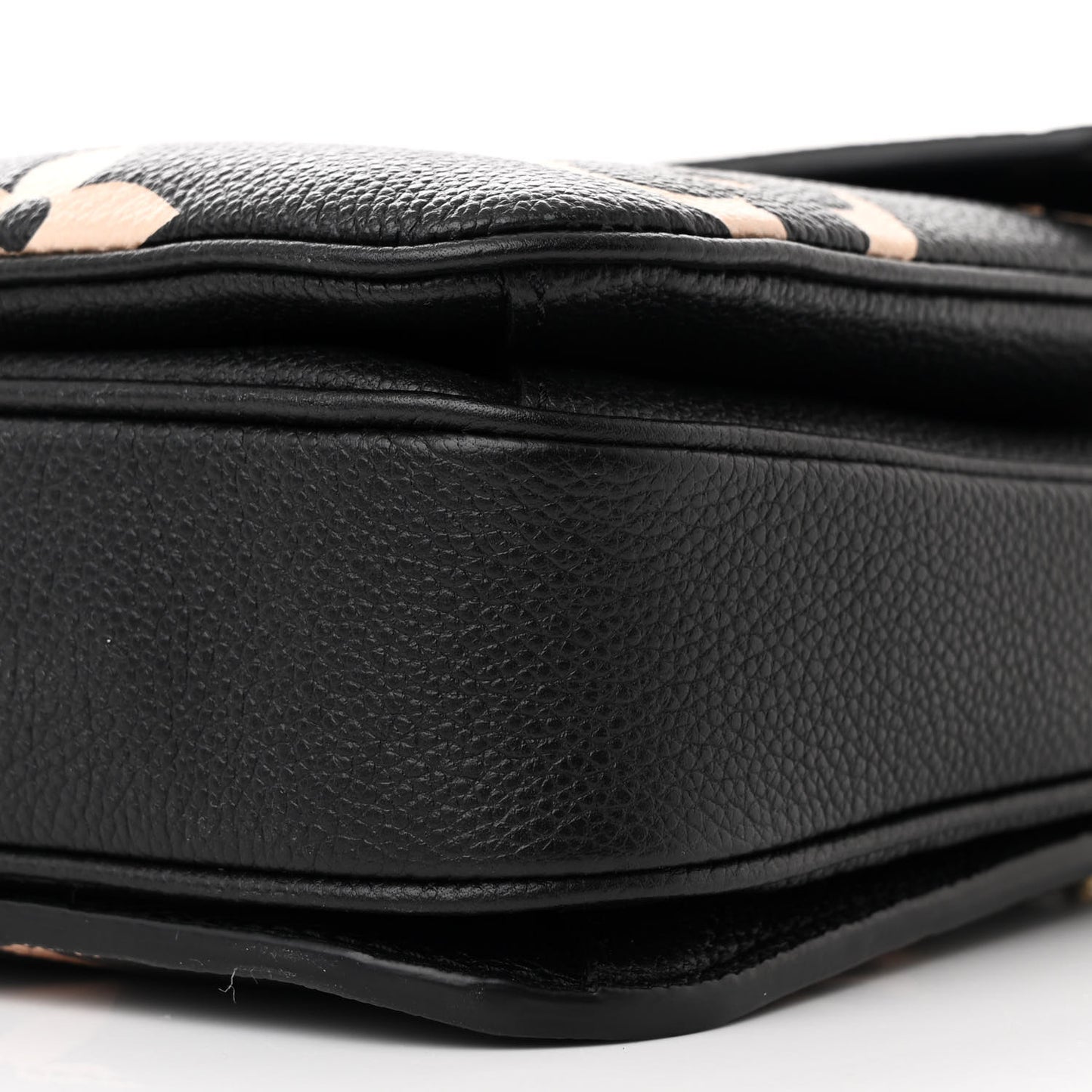 Empreinte Monogram Giant Pochette Metis Black Beige