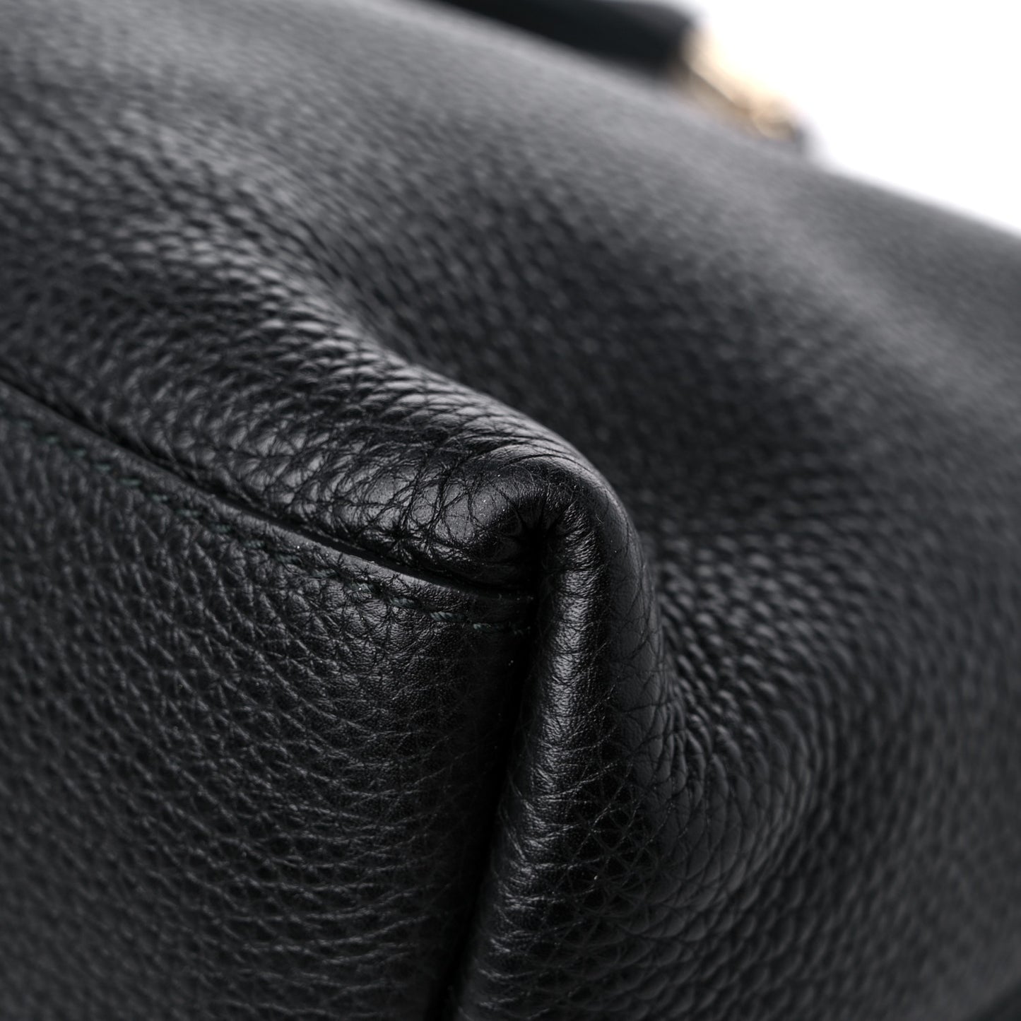 Pebbled Calfskin Medium Soho Chain Shoulder Bag Black