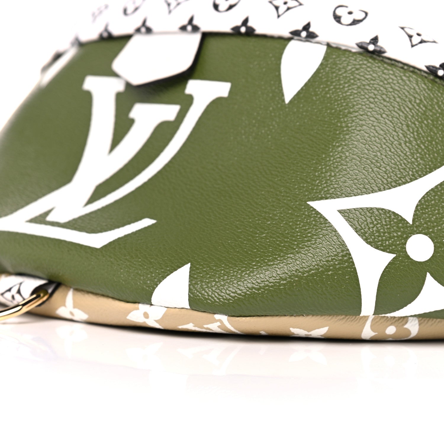 Louis Vuitton Monogram Giant Bumbag Kaki Beige 9 of 9