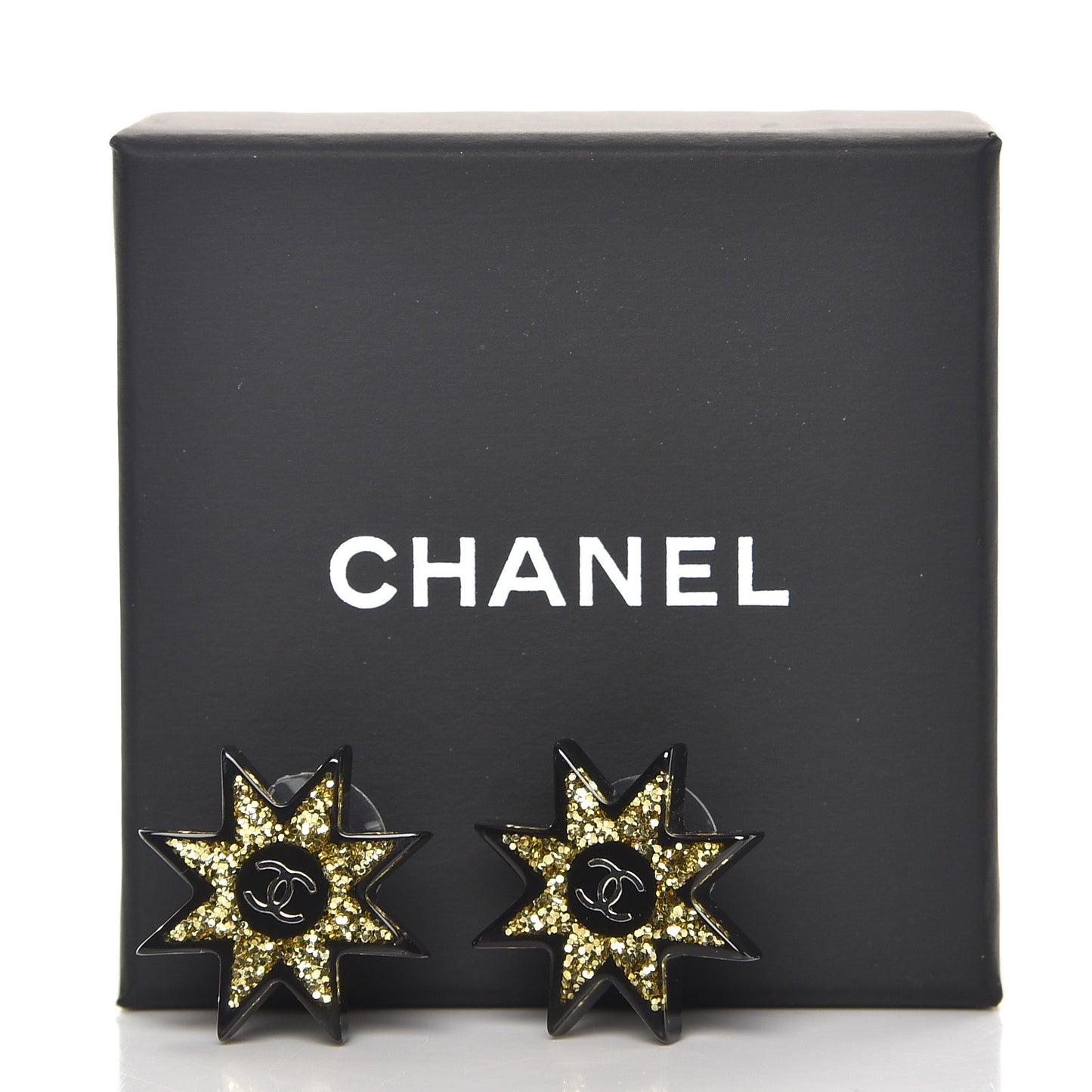 Resin Metal CC Star Earrings Black Gold