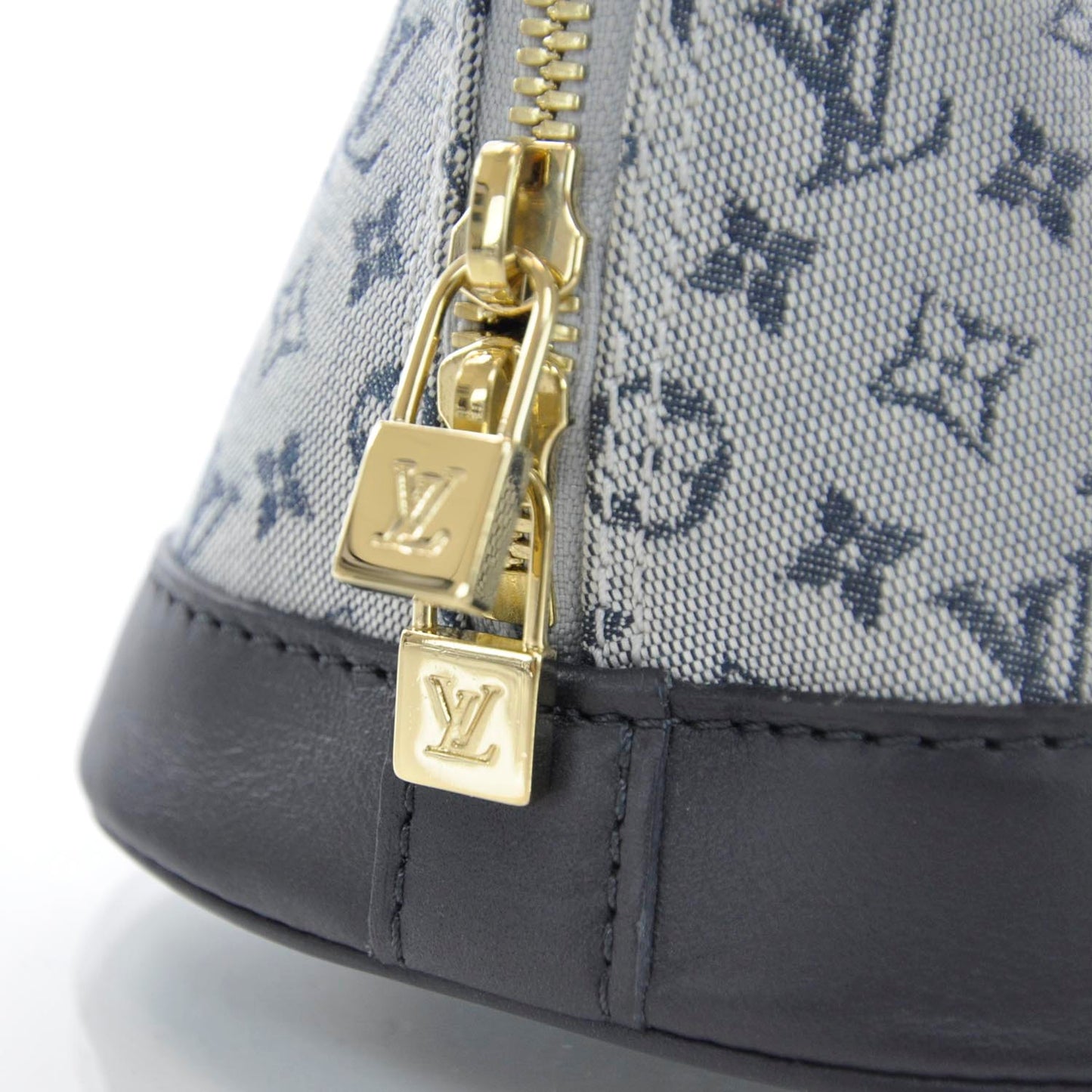 Mini Monogram Alma Long