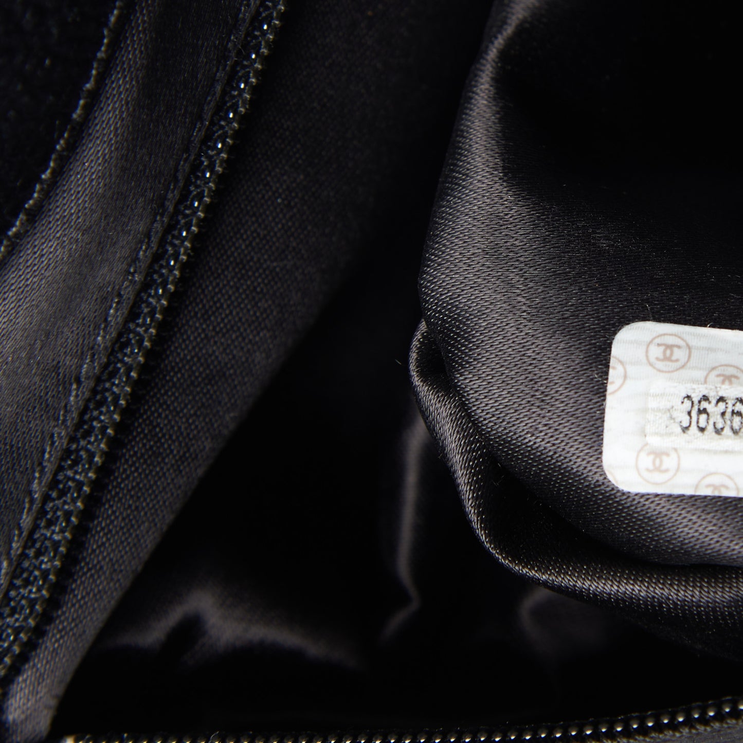 Caviar Large CC Shoulder Bag Black