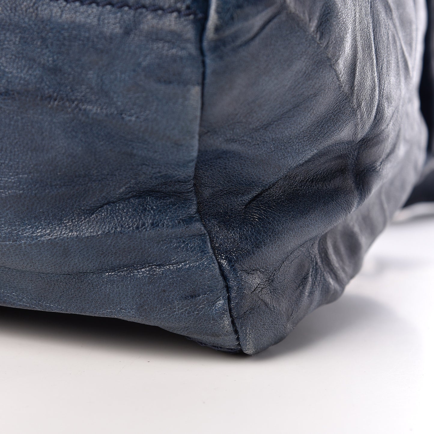 Tumbled Sheepskin Small Pandora Navy
