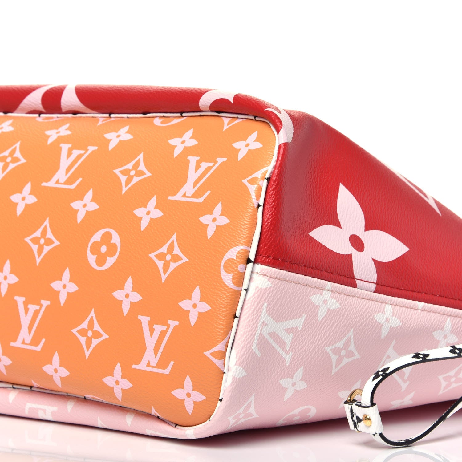 Louis Vuitton Monogram Giant Neverfull MM Rouge 9 of 9