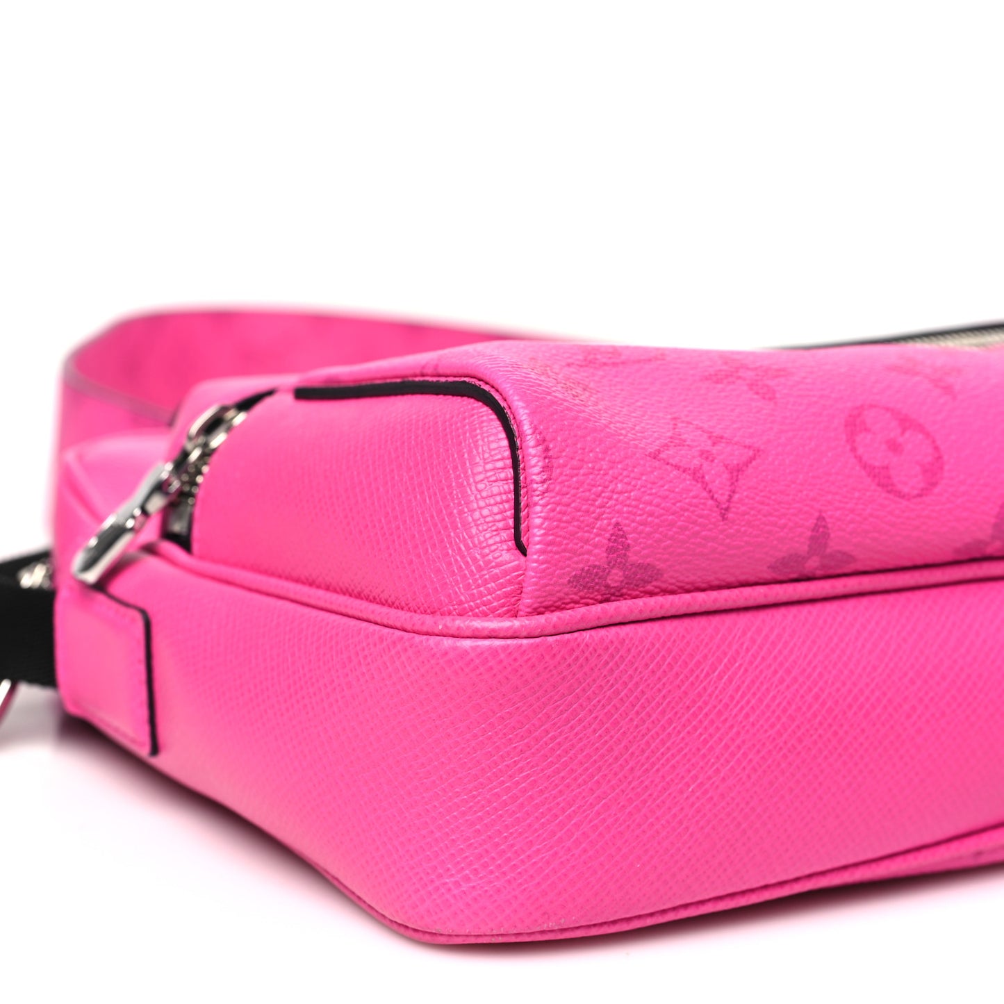 Taigarama Outdoor Messenger Fuchsia