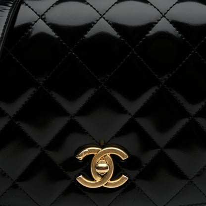 Chanel Shiny Calfskin Quilted Suede Goatskin Messenger Black 8 of 11