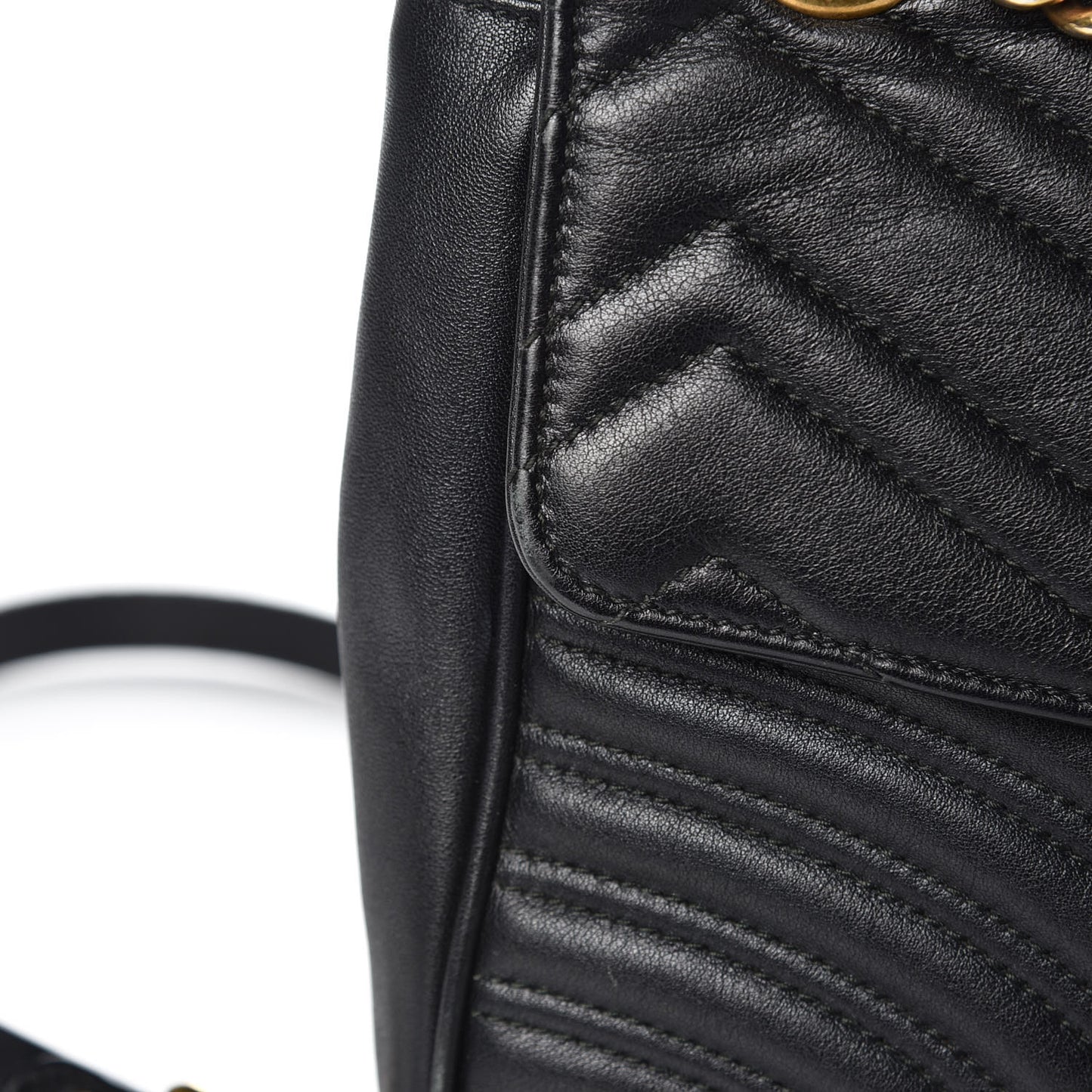 Calfskin Matelasse Medium GG Marmont Shoulder Bag Black