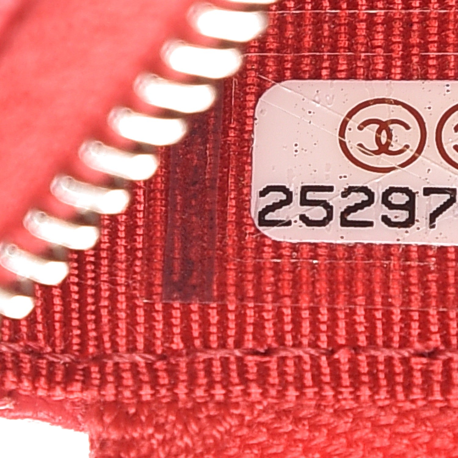 Chanel Caviar Chevron Quilted Zip Pouch Red 7 of 8