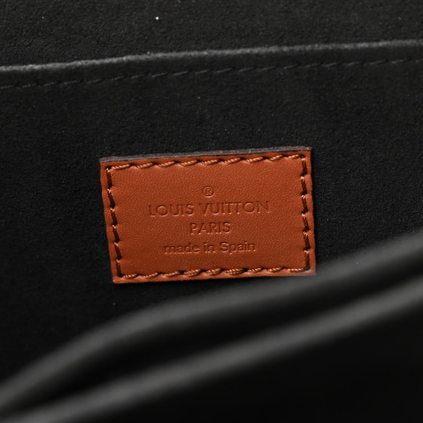 Reverse Monogram Dauphine MM