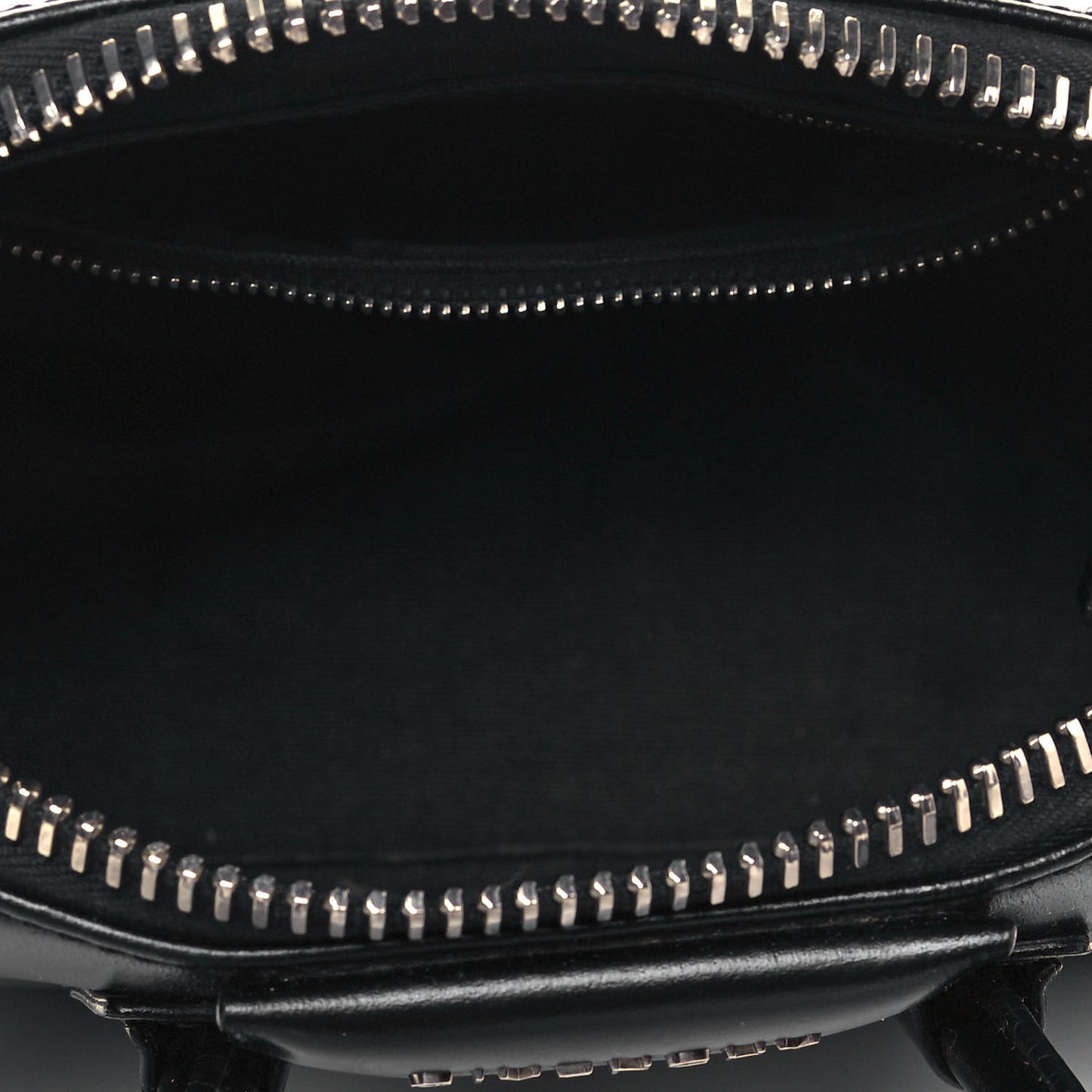 Shiny Lord Calfskin Mini Antigona Black